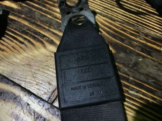 Ремень безопасности передний левый, ориг. номер 4A0857705AF, Audi A6 1994-1997