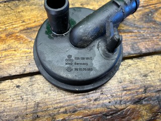 Маслоотделитель (сапун), ориг. номер 028129101E, 3911170963, Volkswagen Golf 1991-2000