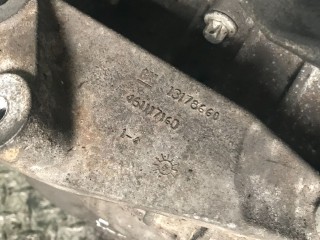 Кронштейн КПП, ориг. номер 13178660, Opel Vectra 2002-2005