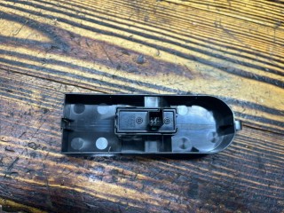 Кнопка стеклоподъемника переднего правого, ориг. номер 13228709, Opel Astra 1998-2009