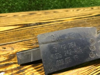 Пластик, ориг. номер 13142287, Opel Zafira 2005-2008