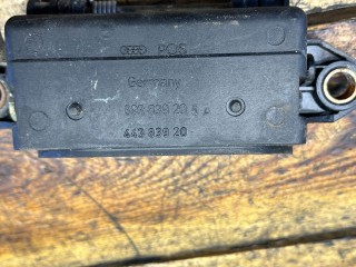 Ручка наружная задняя левая, ориг. номер 893839205A, 44383920, Audi 80 1986-1992