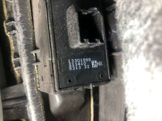 Кнопка стеклоподъемника заднего левого, ориг. номер 13301888, 211410, 531332, Opel Mokka 2012-2016