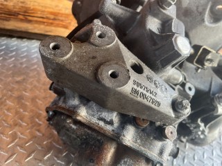 Кронштейн КПП, ориг. номер 90575142, 0047620, Opel Zafira 2005-2008