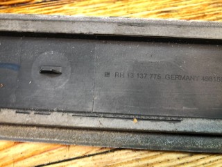 Накладка двери задней правой, ориг. номер 13137775, Opel Zafira 2003-2006
