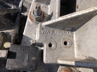 Кронштейн КПП, ориг. номер V97FB7M125AA, Ford Puma 1997-2003