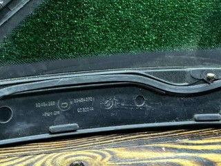 Стекло кузовное боковое правое, ориг. номер 90454368, Opel Vectra 1995-2000