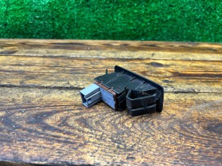 Кнопка открытия лючка топливного бака, ориг. номер 1F0959527, Volkswagen Touran 2003-2006
