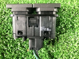Кнопка открытия багажника, ориг. номер 3S7T2C418AC, Ford Mondeo 2000-2003