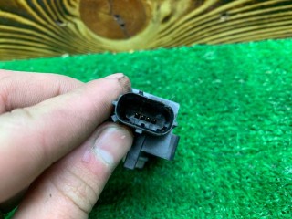Датчик AirBag, ориг. номер 8983105010, Toyota Avensis 2003-2006