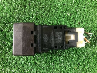 Кнопка аварийной сигнализации, ориг. номер 06016, Subaru Forester 2005-2008