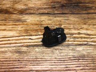 Кнопка стеклоподъемника переднего правого, ориг. номер 90561388, 13363100, Opel Zafira 1999-2003