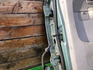 Ограничитель открывания двери задней, Hyundai Trajet 1999-2004