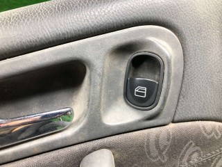 Кнопка стеклоподъемника заднего левого, Mercedes C W203 2000-2004