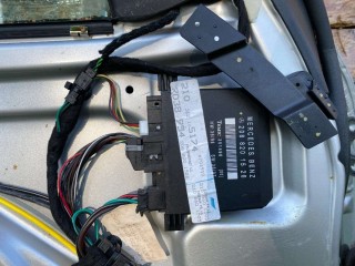 Блок управления двери передней левой, ориг. номер 2088201526, Mercedes E W210 1995-1999