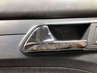 Ручка внутренняя передняя левая, ориг. номер 1T0837197A, Volkswagen Touran 2003-2006