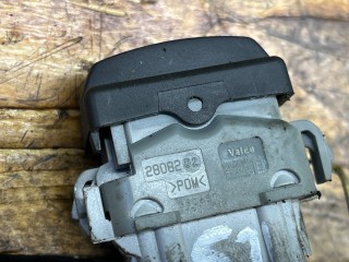 Кнопка антипробуксовочной системы (ABS/ESP), ориг. номер 28082, Renault Laguna 2001-2005