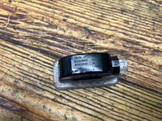 Фонарь салона (плафон), ориг. номер 8124005041, 8124005051, Toyota Avensis 2003-2006