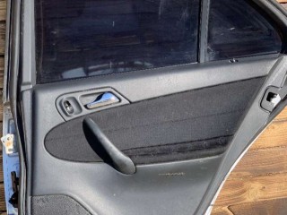 Обшивка двери задней правой (дверная карта), Mercedes C W203 2000-2004