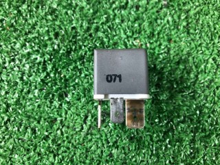 Реле (прочие), ориг. номер 071, 00351070, Mercedes Sprinter W901-905 2000-2006