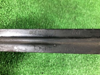 Кронштейн, ориг. номер 066133229E, Volkswagen Passat 2000-2005