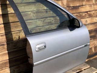 Стекло двери передней правой, Opel Vectra 1995-2000