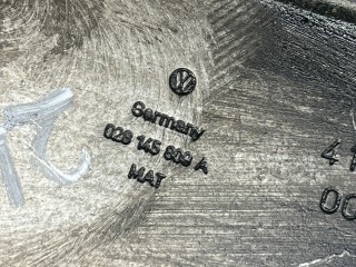 Тепловой экран моторного отсека, ориг. номер 028145809A, Volkswagen Passat 1996-2001