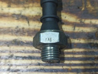Датчик давления масла, ориг. номер FAE12430, Fiat Punto 1993-1999