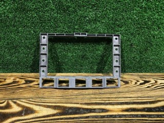 Рамка под магнитолу, ориг. номер 7L6857318, Volkswagen Touareg 2002-2007