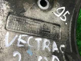 Кронштейн компрессора кондиционера, ориг. номер 90581529, Opel Vectra 1995-2000