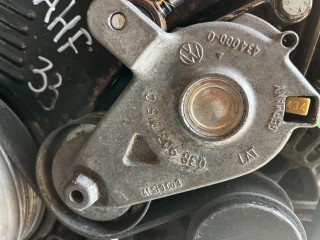 Натяжитель ремня генератора, ориг. номер 038903315C, Volkswagen Golf 1991-2000