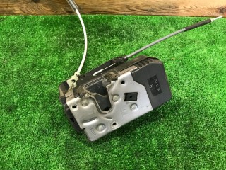 Замок двери передней правой, ориг. номер 24444016, Opel Zafira 1999-2003