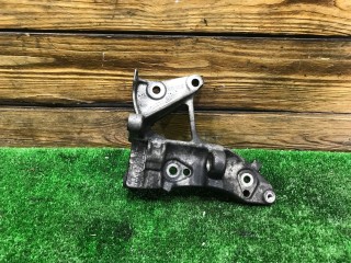 Кронштейн генератора Citroen Xsara Picasso 1999-2004, 9653249480