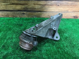 Кронштейн КПП, ориг. номер 8D0399113AH, Audi A6 1997-2001