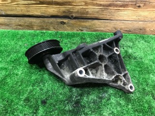 Кронштейн компрессора кондиционера, ориг. номер 24459840, Opel Vectra 2002-2005