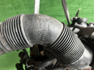 Патрубок воздушного фильтра, ориг. номер 6Q0129684P, Volkswagen Golf 1991-2000