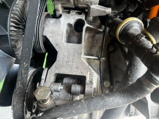 Кронштейн генератора, ориг. номер 038903143AE, Volkswagen Passat 2000-2005