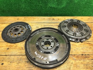 Комплект сцепления, ориг. номер 038141032P, 038105266AN, Volkswagen Passat 1996-2001