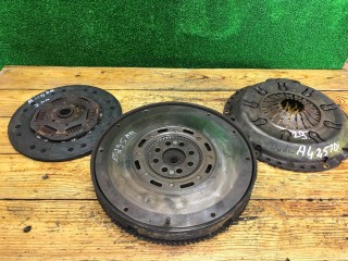 Комплект сцепления, ориг. номер 059105266A, 059141031, Audi A4 1999-2001