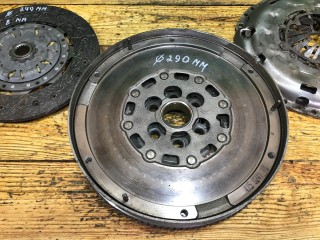 Комплект сцепления, ориг. номер 415024110, 324039410, Opel Astra 1998-2009