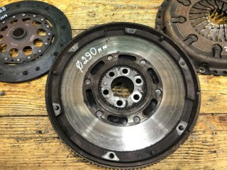 Комплект сцепления, ориг. номер 058141031A, Volkswagen Passat 1996-2001