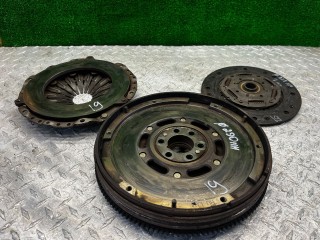 Комплект сцепления, ориг. номер 028105266A, 028141035MX, 302327400, Volkswagen Passat 1996-2001