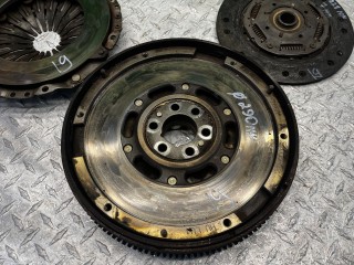Комплект сцепления, ориг. номер 028105266A, 028141035MX, 302327400, Volkswagen Passat 1996-2001