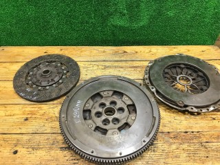 Комплект сцепления, ориг. номер 324035510, Volkswagen Passat 2005-2010