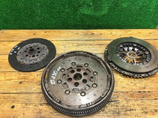 Комплект сцепления, ориг. номер 323064110, 123042610, 040722, Volkswagen Touran 2003-2006