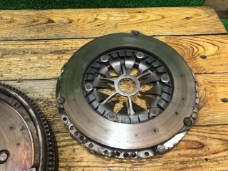 Комплект сцепления, ориг. номер 323064110, 123042610, 040722, Volkswagen Touran 2003-2006