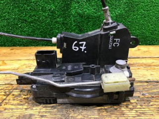 Замок двери передней правой, ориг. номер 24447341, Opel Vectra 2002-2005