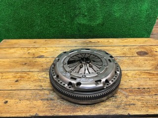 Комплект сцепления, ориг. номер 03G141025G, 03G141031F, Volkswagen Touran 2003-2006
