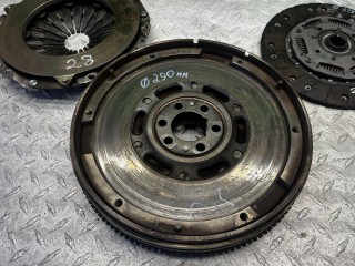 Комплект сцепления, ориг. номер 038105266AB, Volkswagen Passat 1996-2001