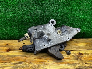 Кронштейн крепления троса КПП, ориг. номер 3085523, Citroen Xsara Picasso 1999-2004